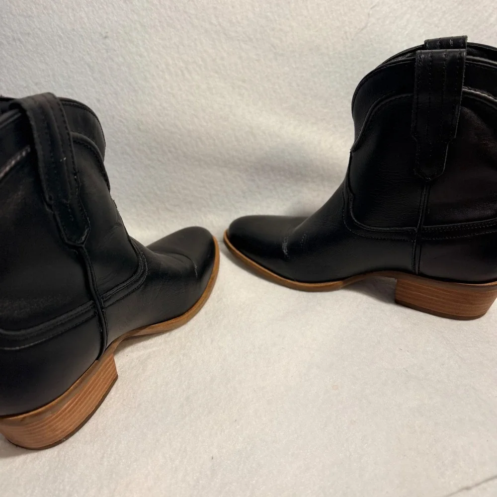 Dingo DI 825 Black Leather Western Ankle Boots Women 8.5M Pointed Toe Cowgirl